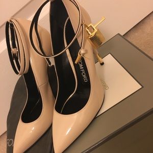 Tom Ford padlock pumps in nude