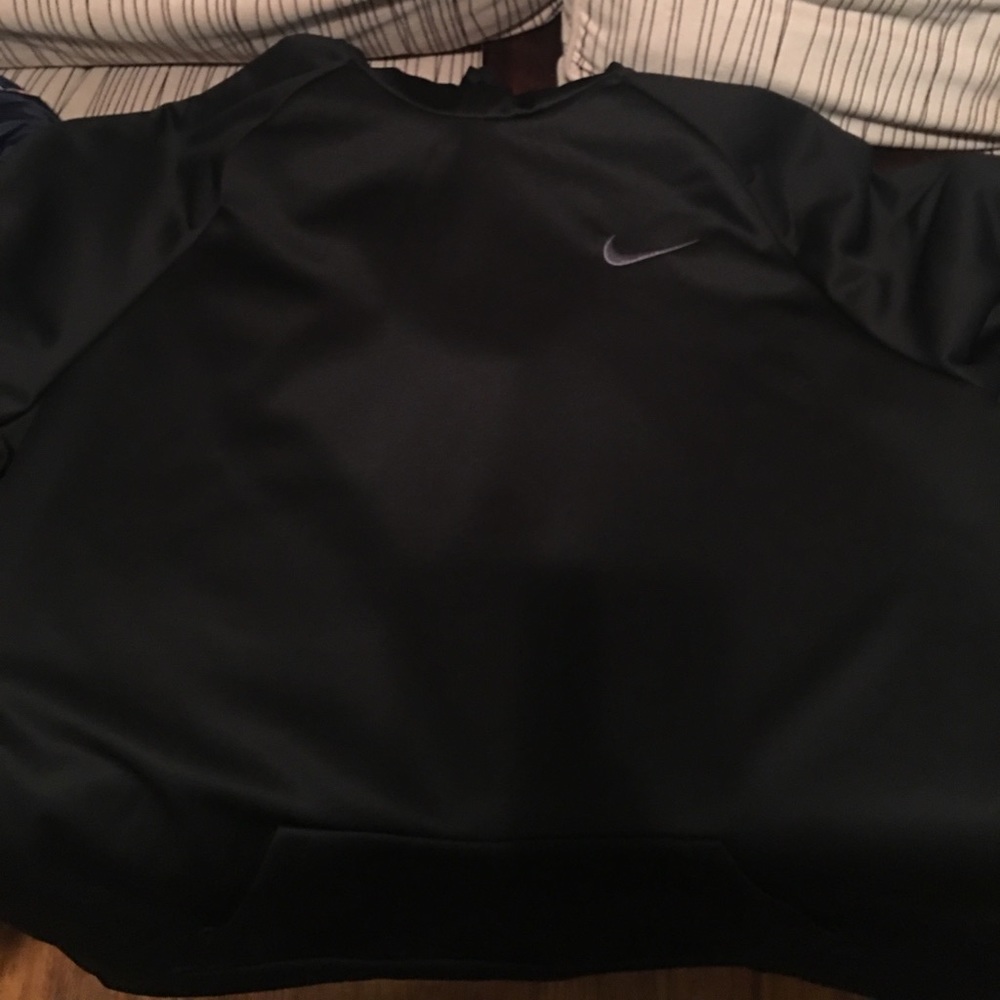 Nike Therma Hoodie