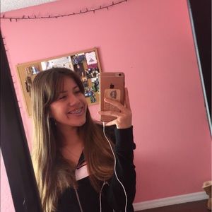 Meet your Posher, Alyssa