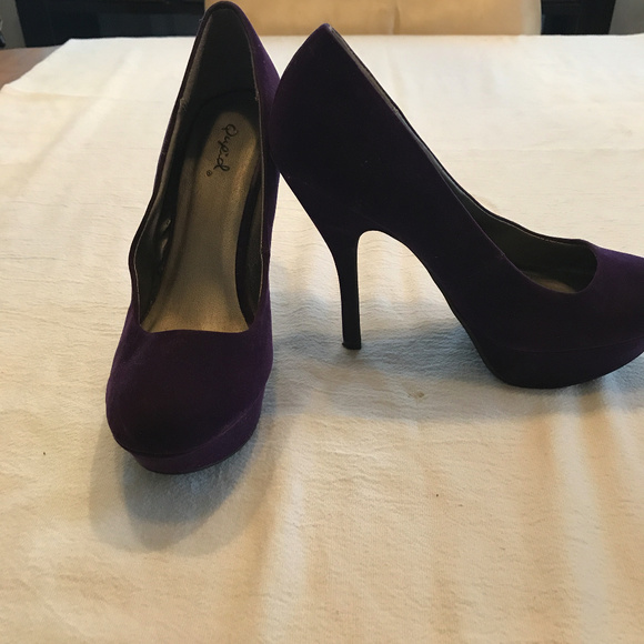 purple platform pump - Picture 2 of 4