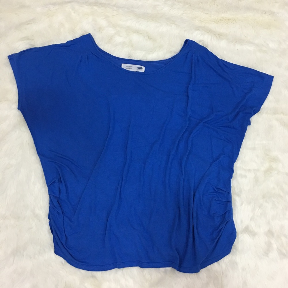 Old Navy blue maternity t-shirt