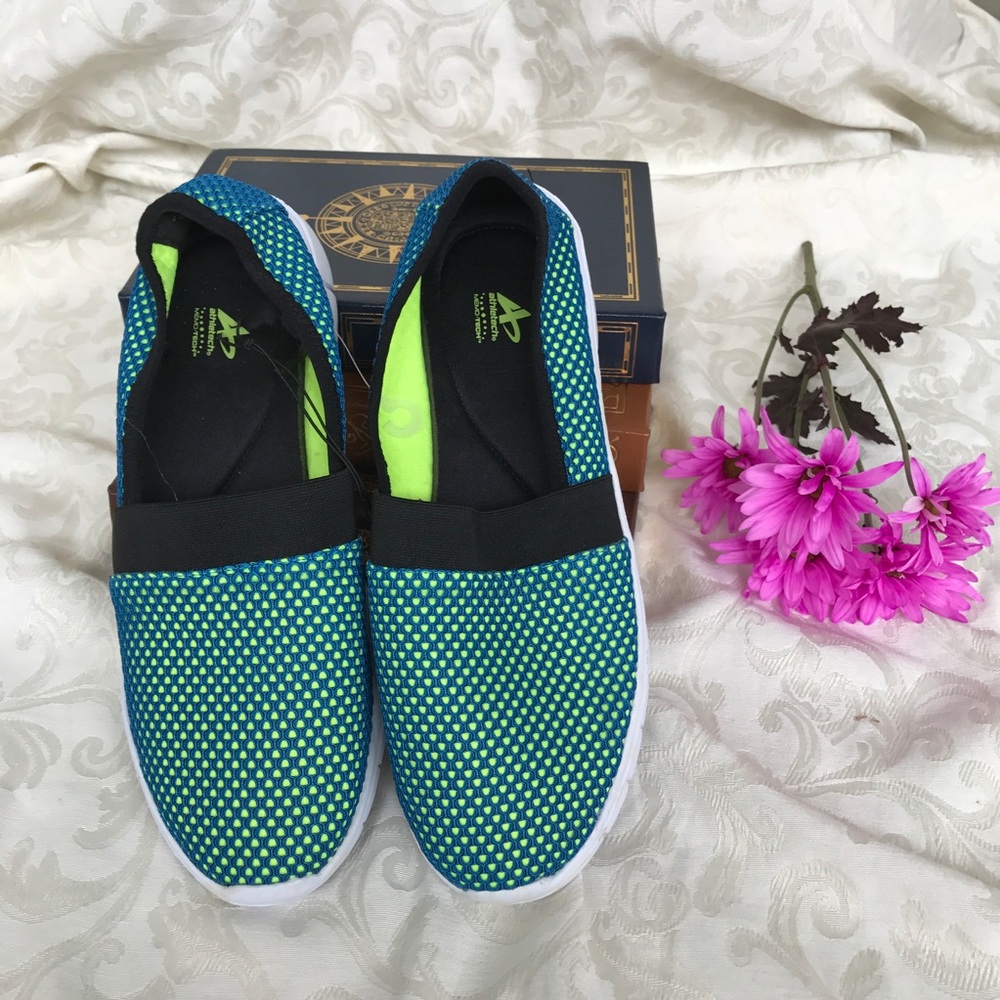 🆑 Athletech-Slip-on memory foam shoes - Picture 2 of 8