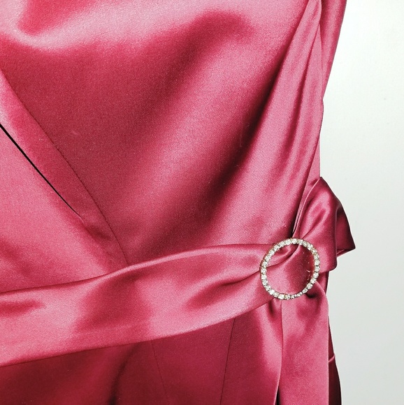 Val Stephanie Formal Gown / Bridesmaid - Picture 2 of 6