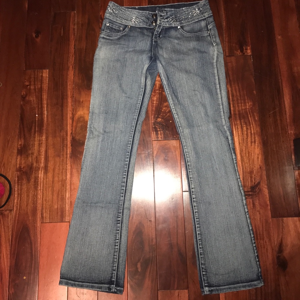 Butt lift jeans