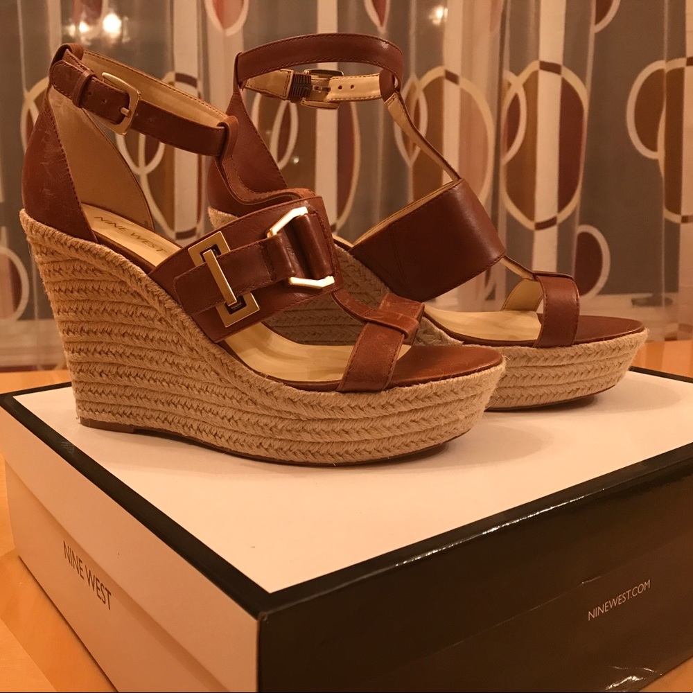 NWB Nine West Jellia Leather Wedge Sandal Size 8.5