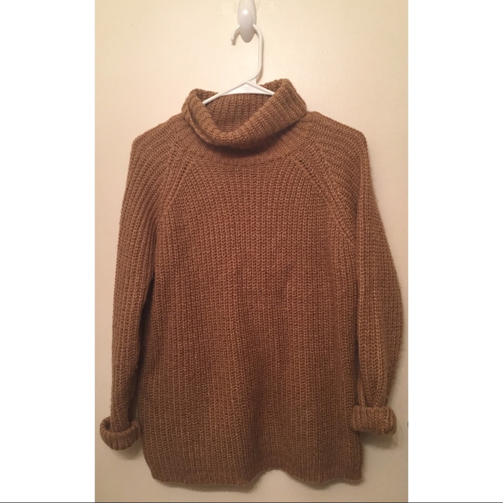 Over-sized chunky knit sweater