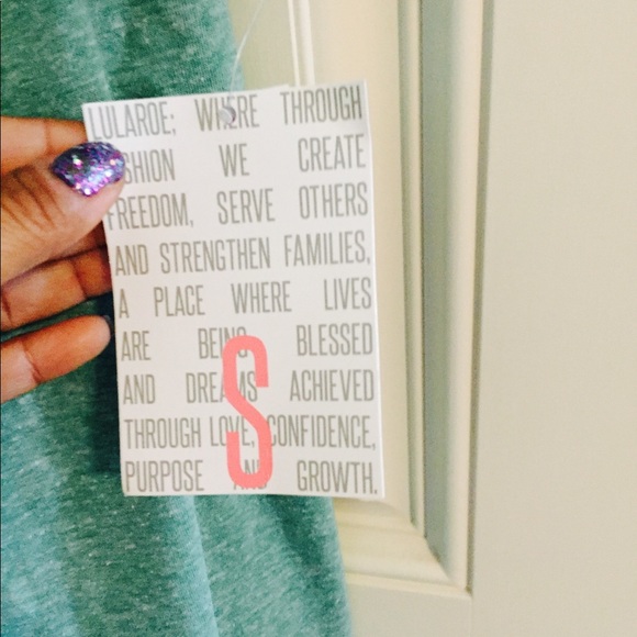 Lindsay - Picture 2 of 2