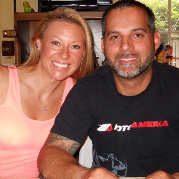 Meet The Posher, Lindsey!! - Picture 3 of 8