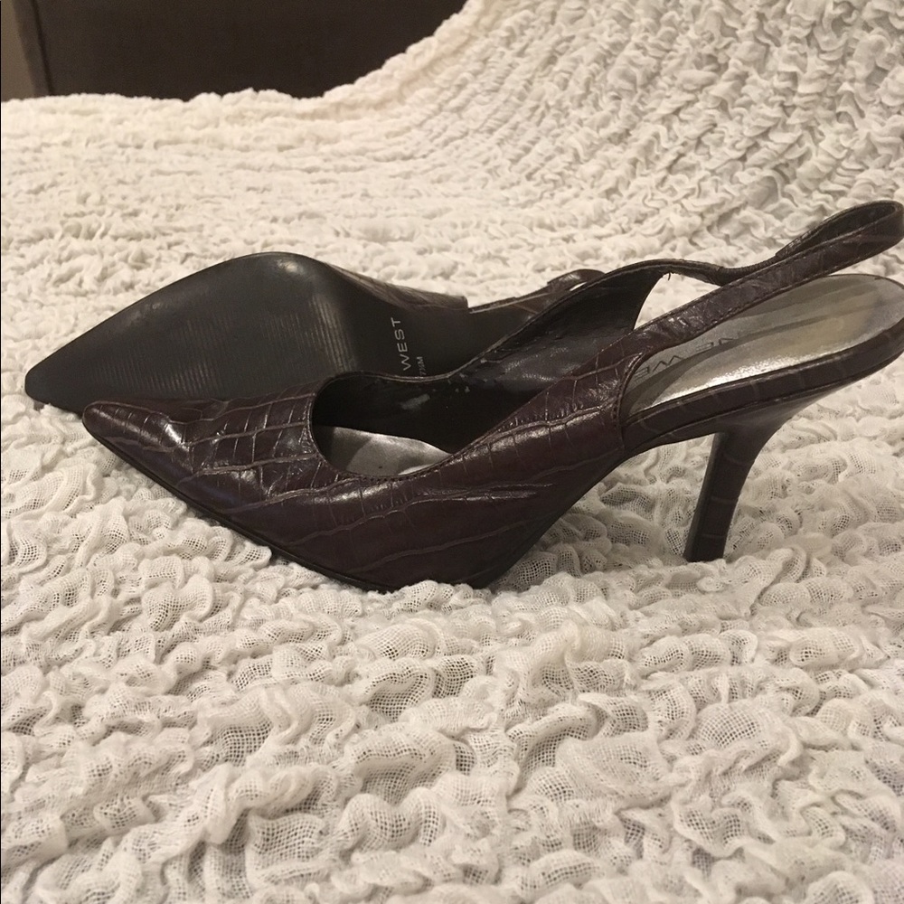 Nine West brown pumps 👠