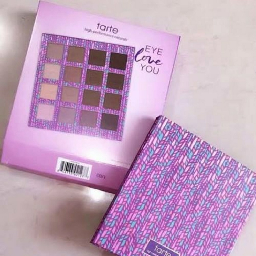 Tarte LIMITED EDITION Eye Love You Matte Palette