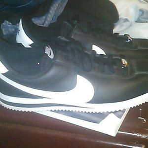 Nike Cortes