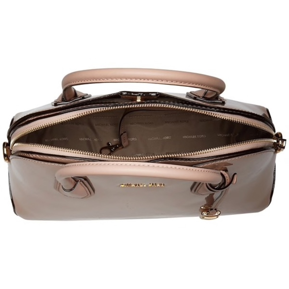 ⭐️ Michael Kors Patent Handbag & Crossbody - Picture 4 of 7