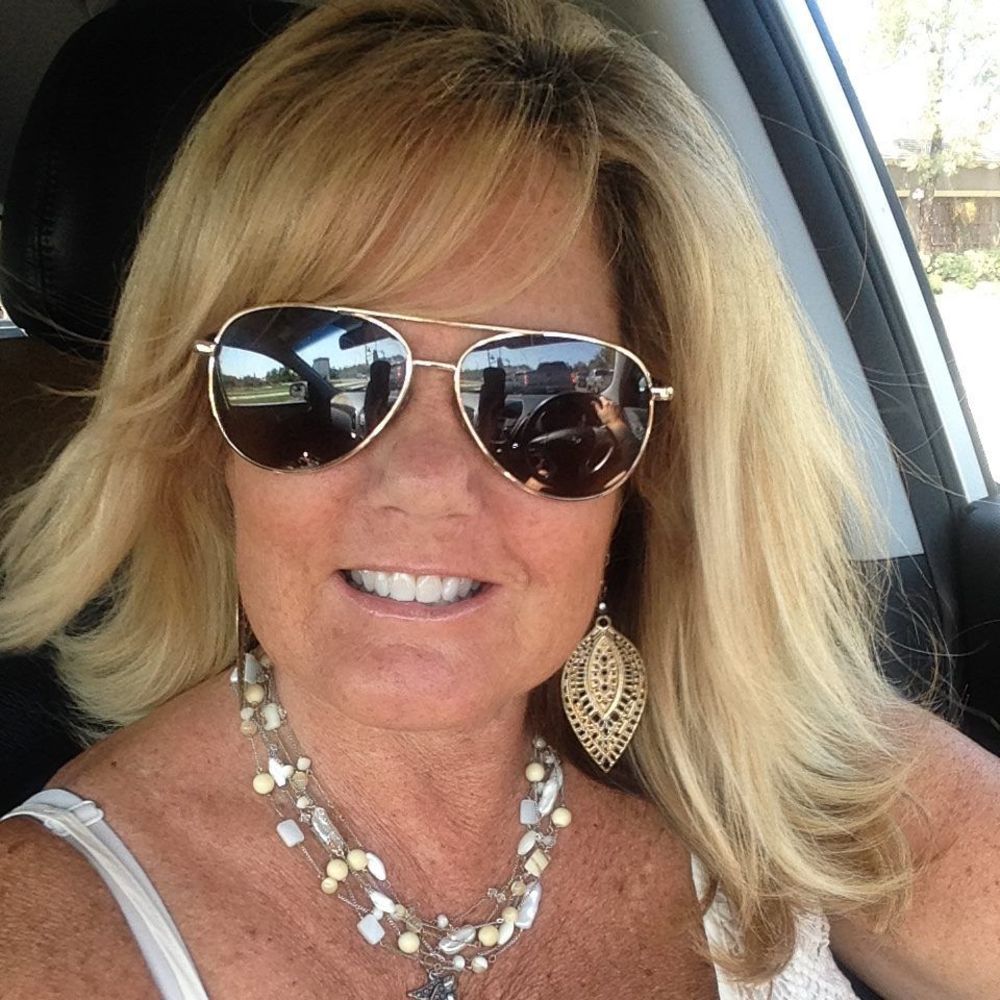 Meet your Posher, Sandy