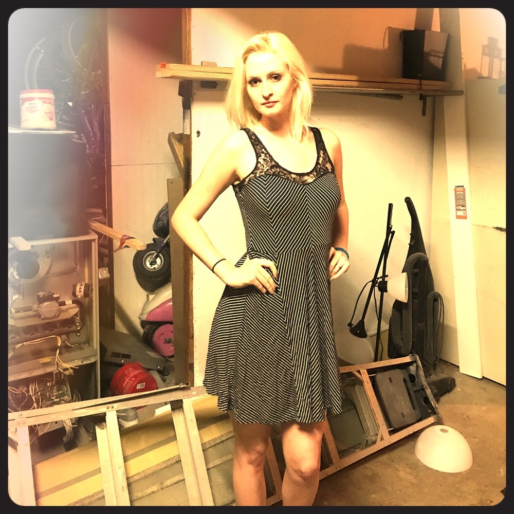 Dress, comfortable fit