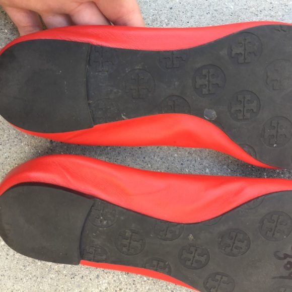 ❌SOLD❌ Tory Burch Red Reva Classic Ballet Flats - Picture 5 of 8