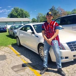 Meet your Posher, Naing