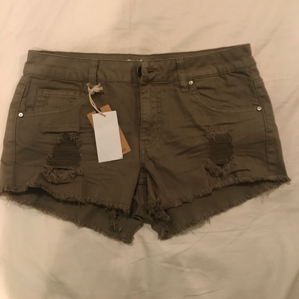 BRAND NEW Empyre olive green Denim shorts