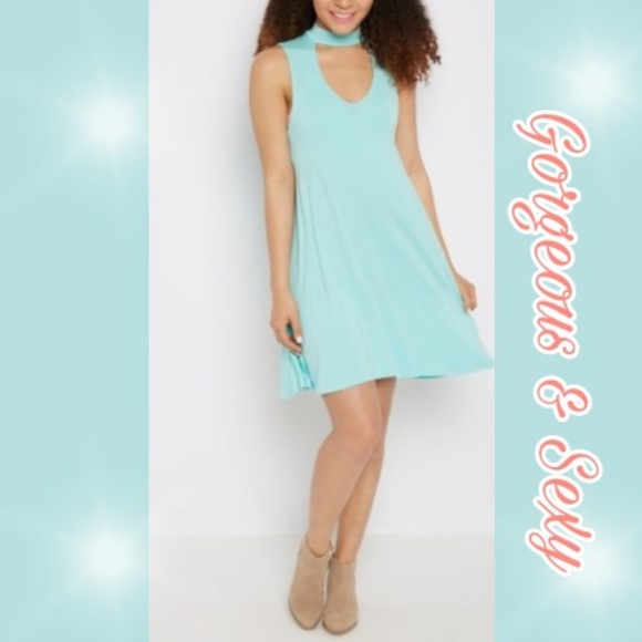 🌟 trendy cutout choker style Swing Dress 🌟 - Picture 2 of 6