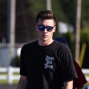 Meet your Posher, Max