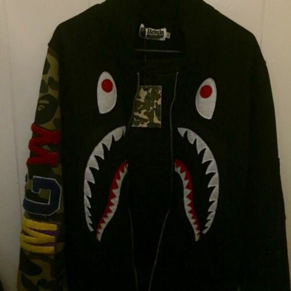 🎉SOLD BRAND NEW Men's A Bathing Ape bomber jacket
