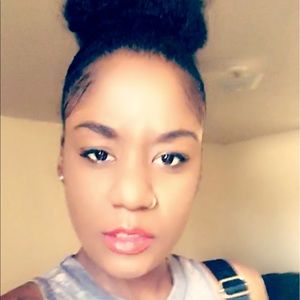 Meet your Posher, Rhakeema