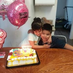 Meet your Posher, Isabel