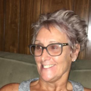 Meet your Posher, Connie