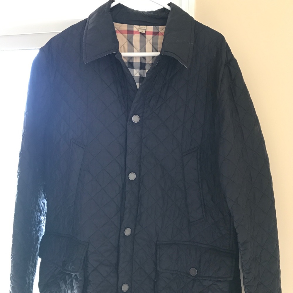 BURBERRY Authentic Water Resistant Quilted Jacket.