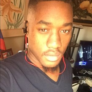 Meet your Posher, Robin