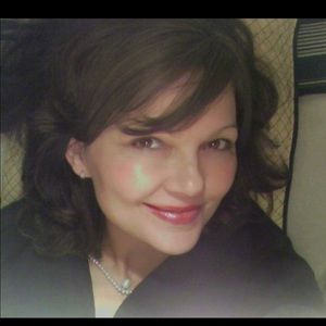 Meet your Posher, Phylis