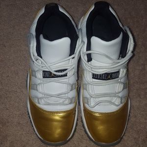 Grade School Sneakers