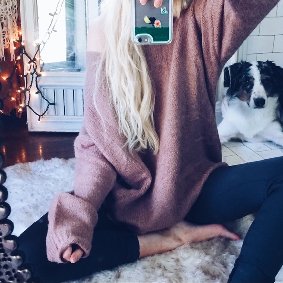 SOLD ☕️ Blush Dalhia Coze Sweater Criss Cross Back - Picture 4 of 5