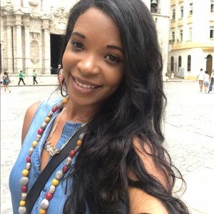 Meet your Posher, Latesha