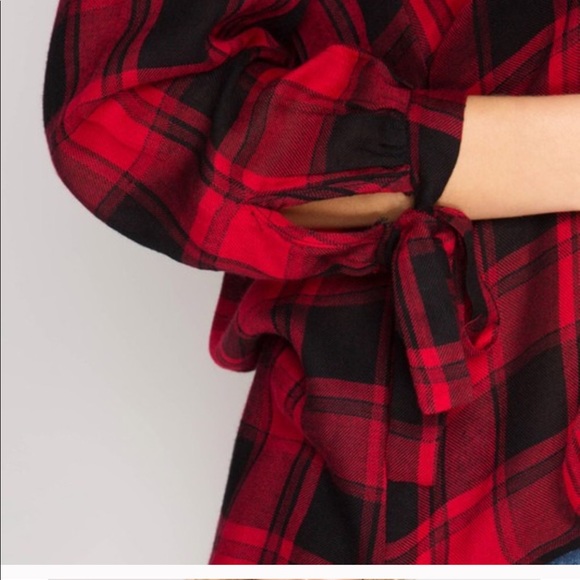 💕Love love love Women’s plaid shirt - Picture 5 of 6
