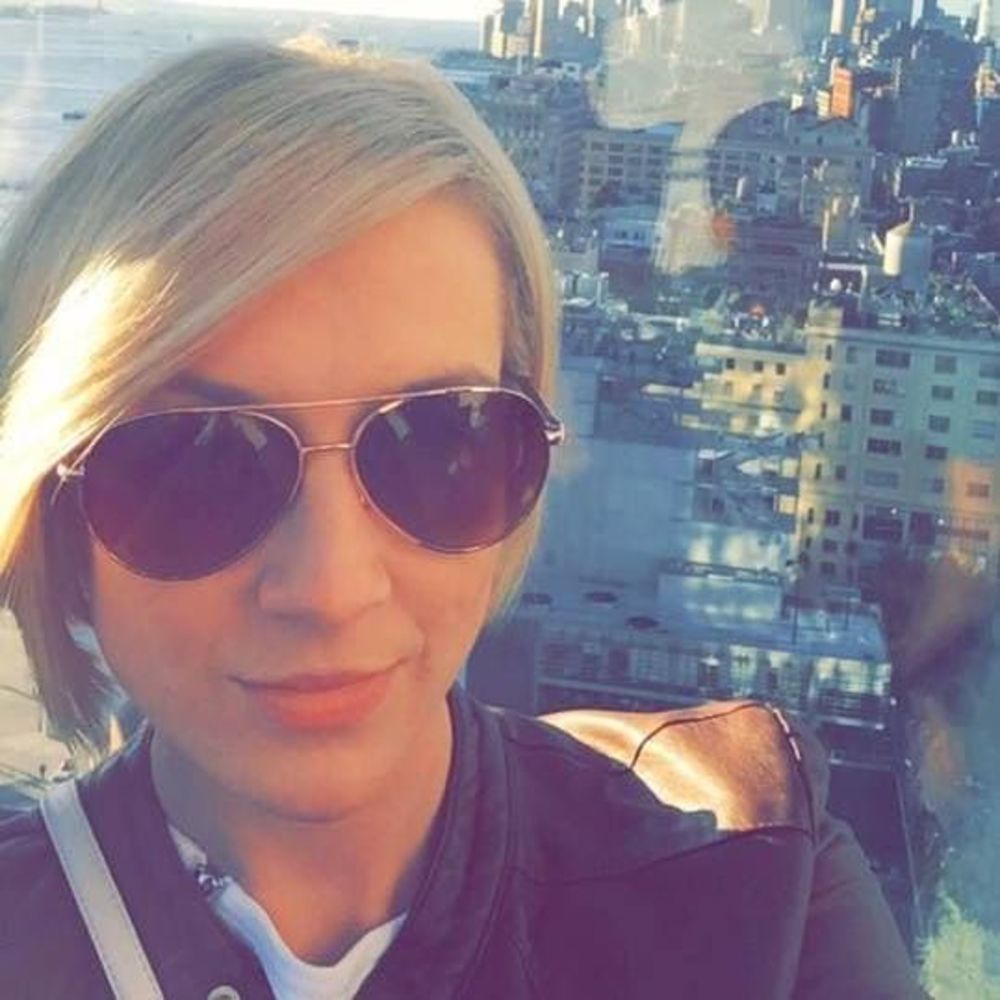 Meet your Posher, Whitney