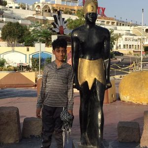 Meet your Posher, Nour