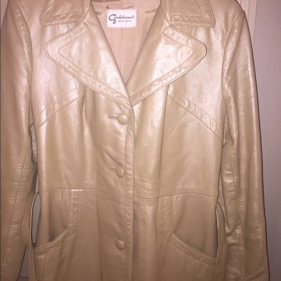 Ladies leather coat - Picture 3 of 6