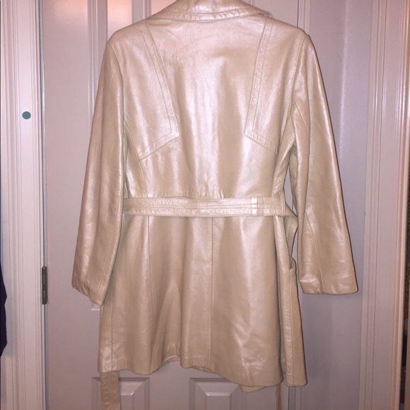 Ladies leather coat - Picture 5 of 6