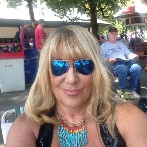 Meet your Posher, Kathy