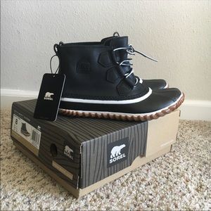 Sorel black boots