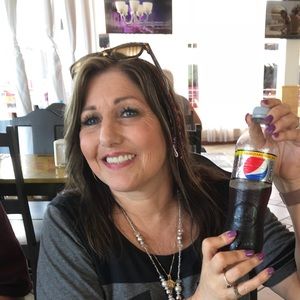 Meet your Posher, Teresa