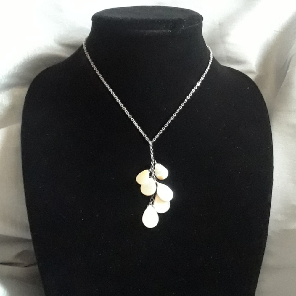 Beautiful simple necklace.