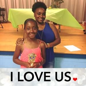 Meet your Posher, Ebony