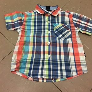 Button up short sleeve shirt