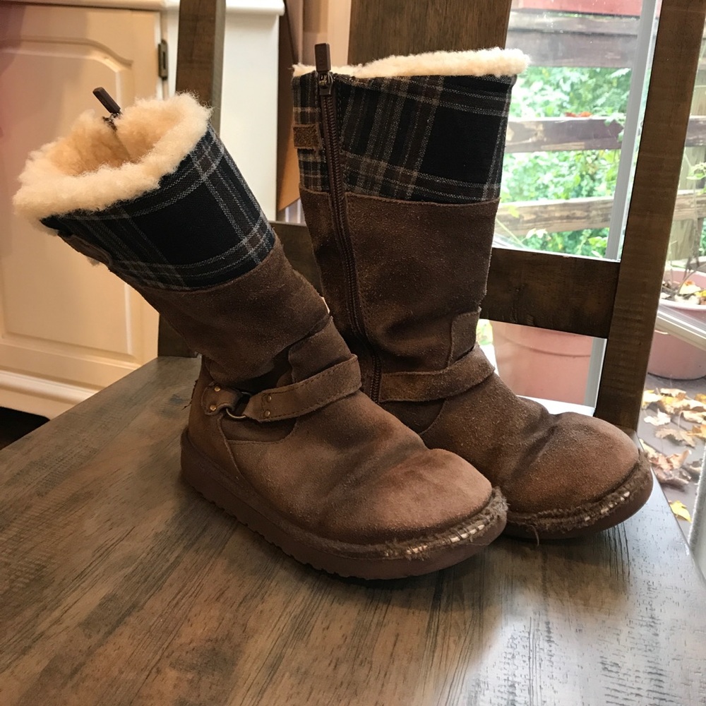 Girls UGGS
