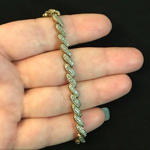 Gold bracelet