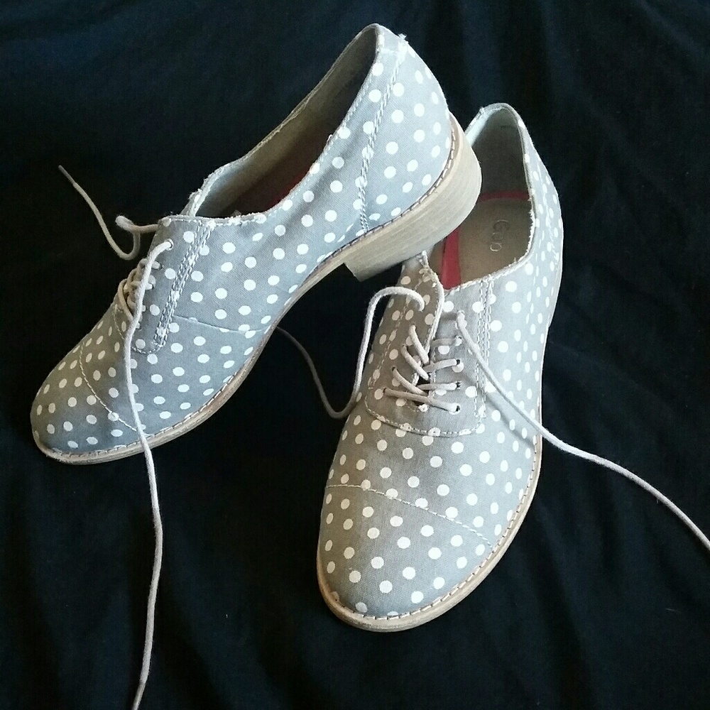 Gap Polka-dot Lace up Shoes