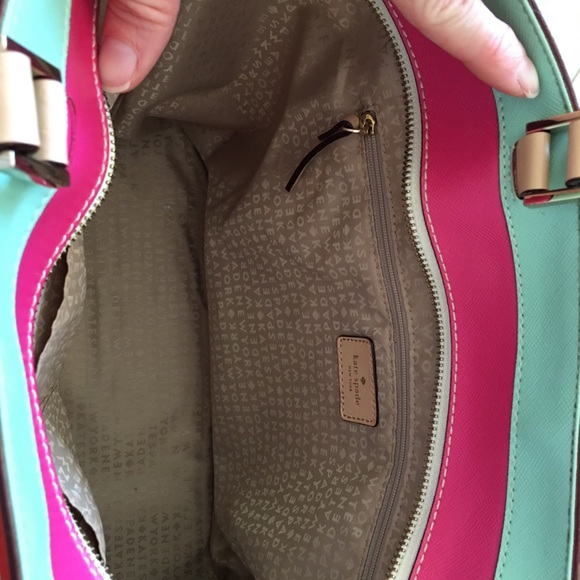 Barely used Kate Spade Hand bag - Picture 4 of 4
