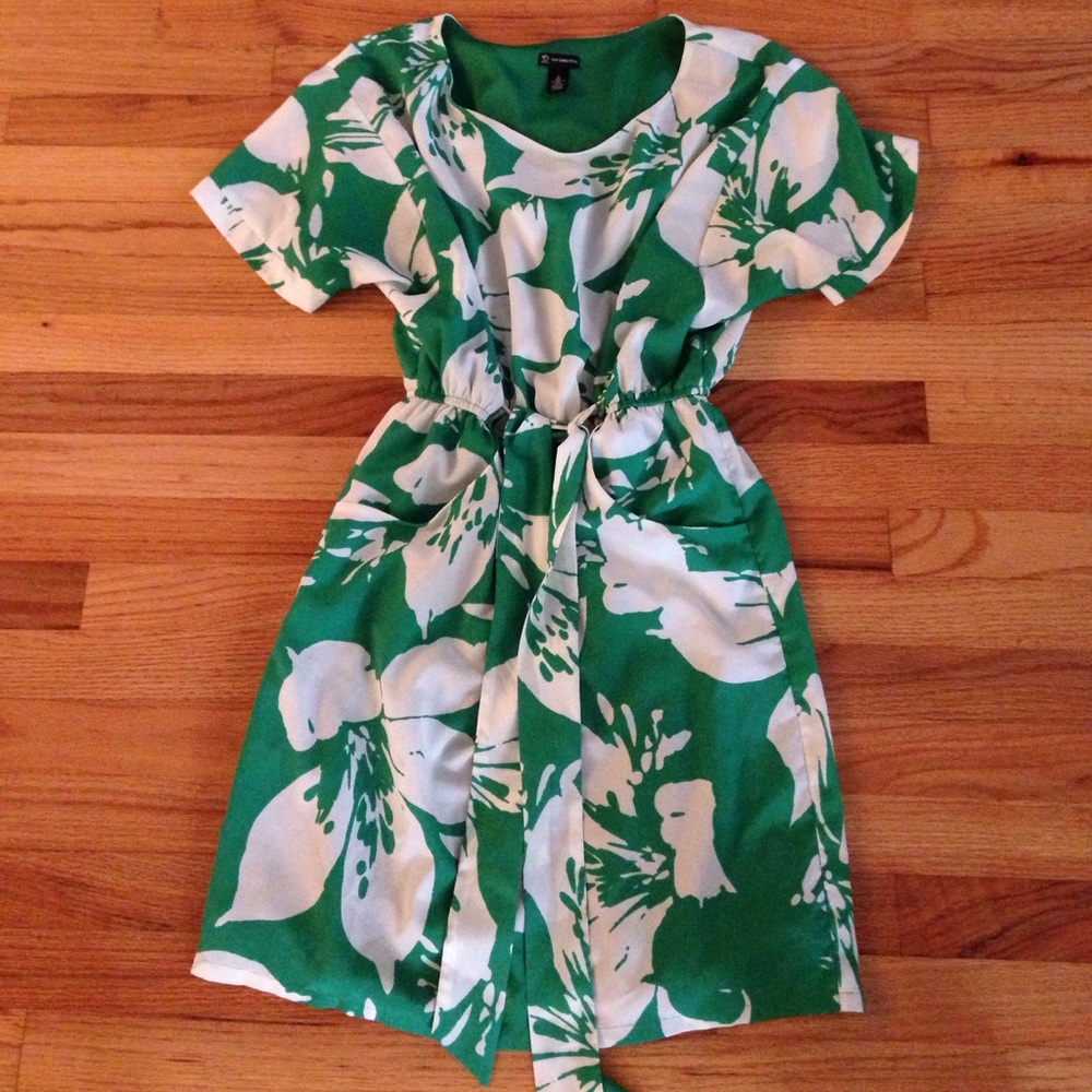 Green and white floral dress. Hawaiian dress