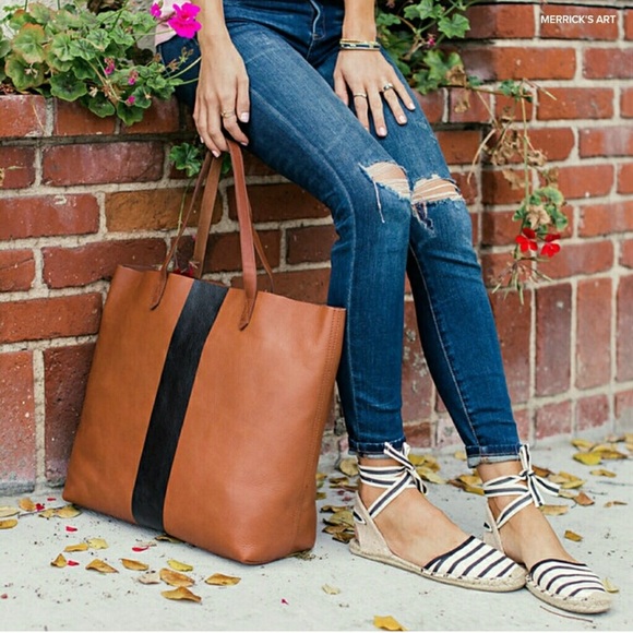 Madewell Handbags - •nwt• Madewell paint stripe transport tote